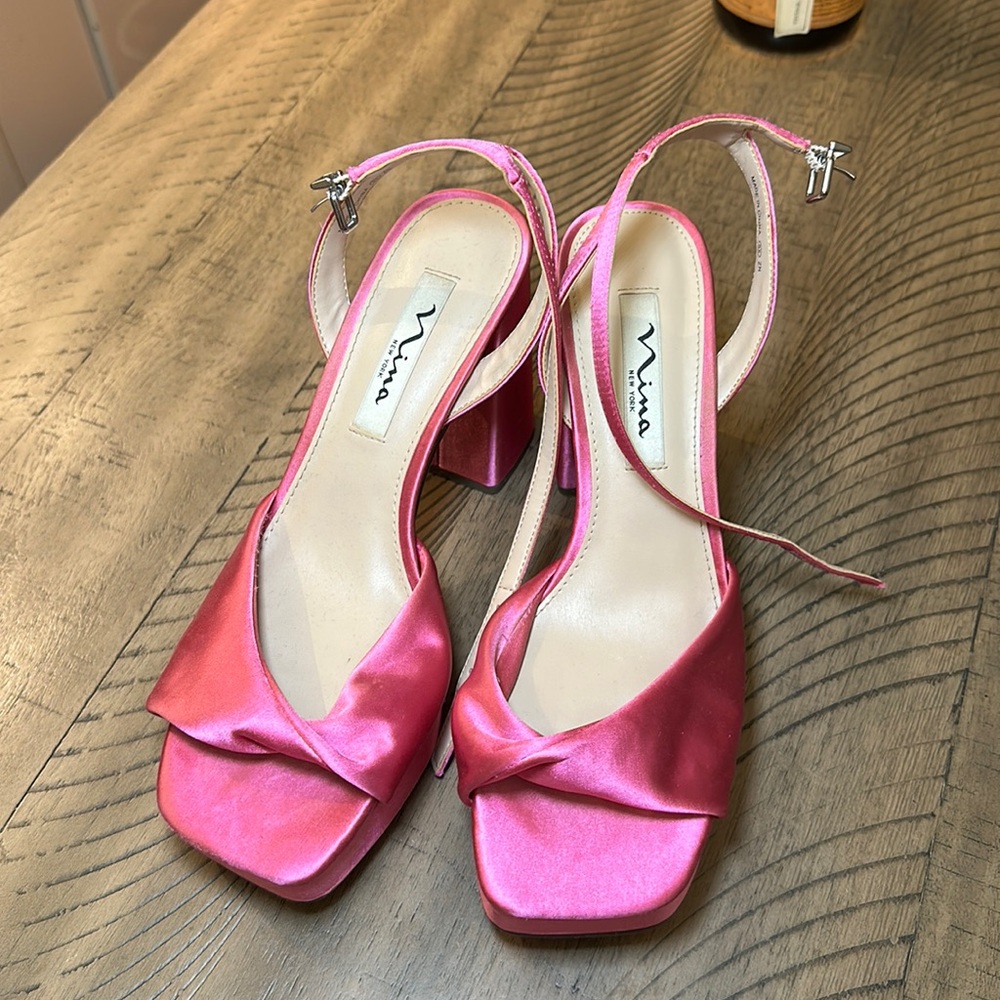 Hot pink satin strappy heels size 8 Nina NY brand